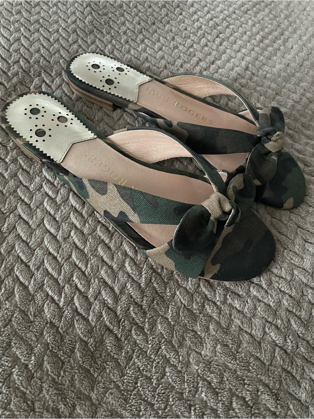 Jack Rogers Tilly Cris Cross Knot Slide - Picture 2 of 5